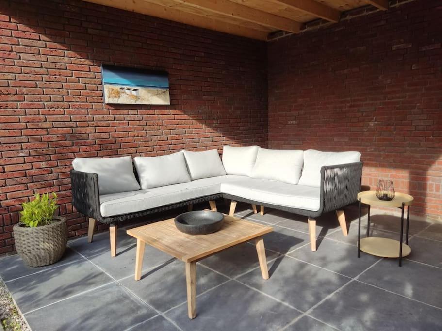 Cornfield Apartment